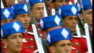 garde royale marocaine le 14 juillet 1999 [upl. by Ehcnalb519]