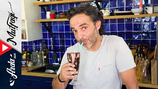 30 Saniyede Çikolatalı Milkshake Tarifi  Çikolata Soslu ve Dondurmalı Milkshake  Ardanın Mutfağı [upl. by Tertia]